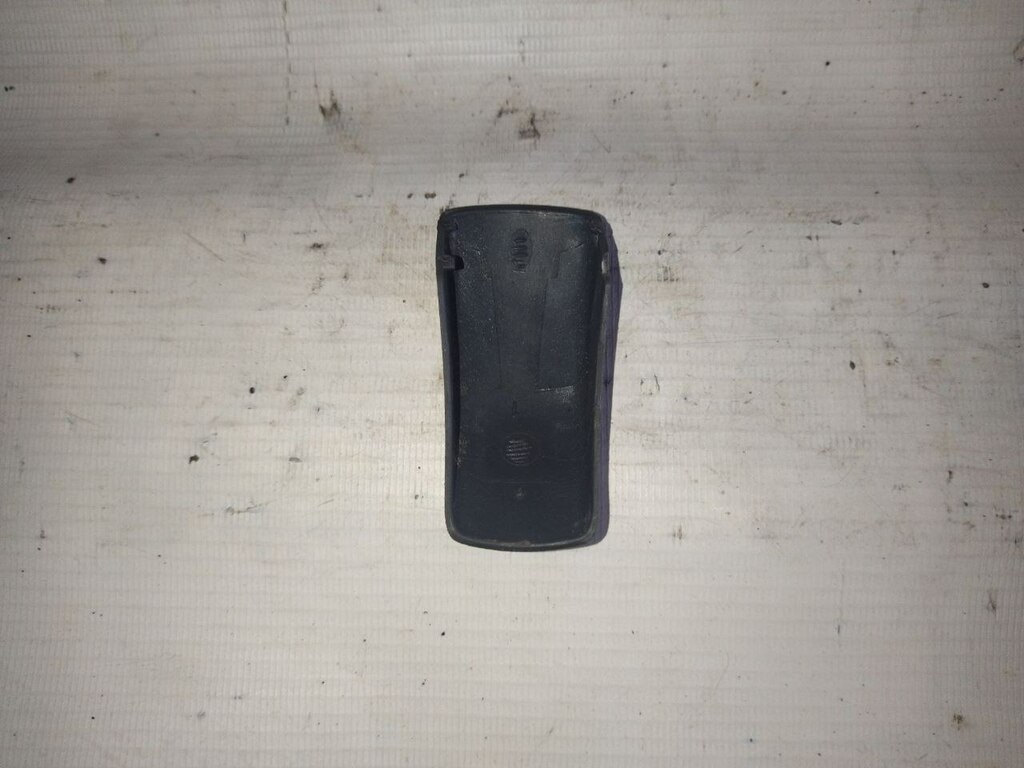 накладка ручки б/у \ сломано одно крепление - 1